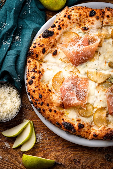 Pears Wining Pizza