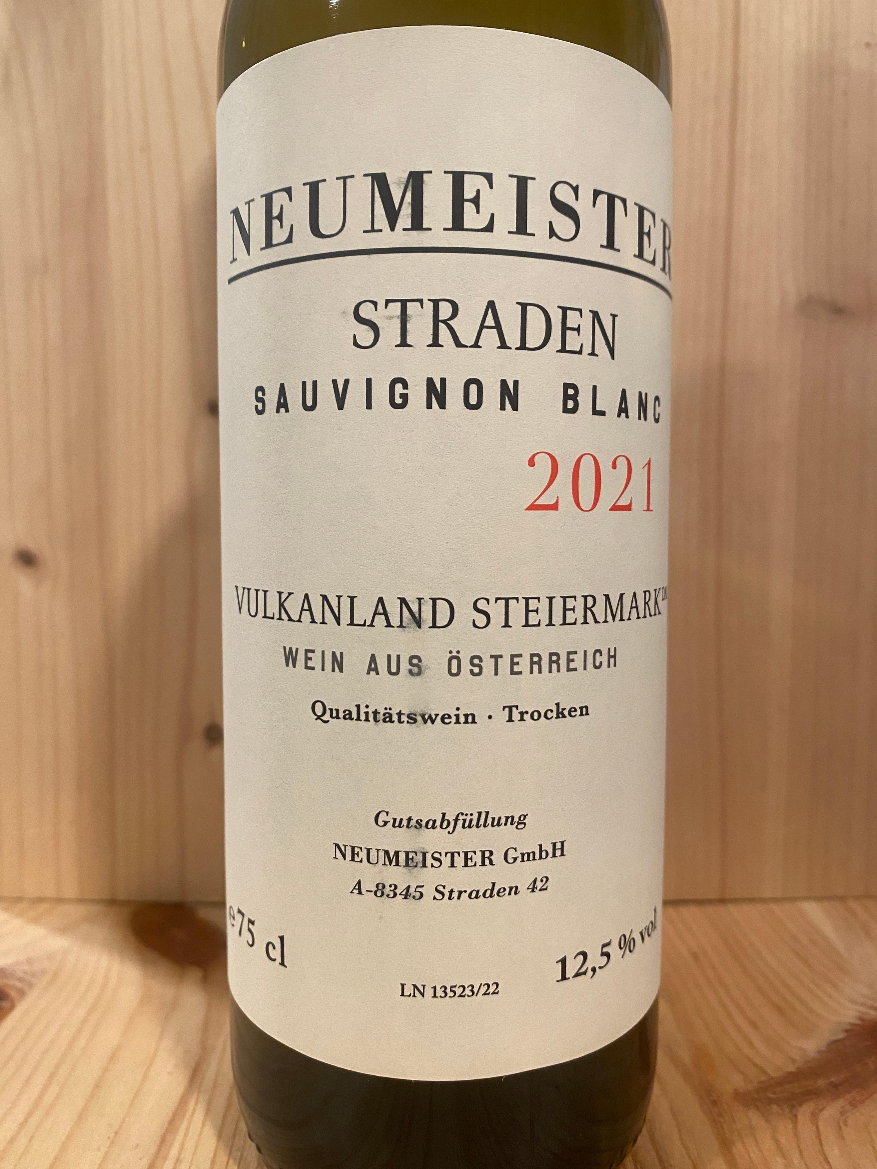 Neumeister "Straden" Sauvignon Blanc 2021: Vulkanland Steiermark, Styria, Austria
