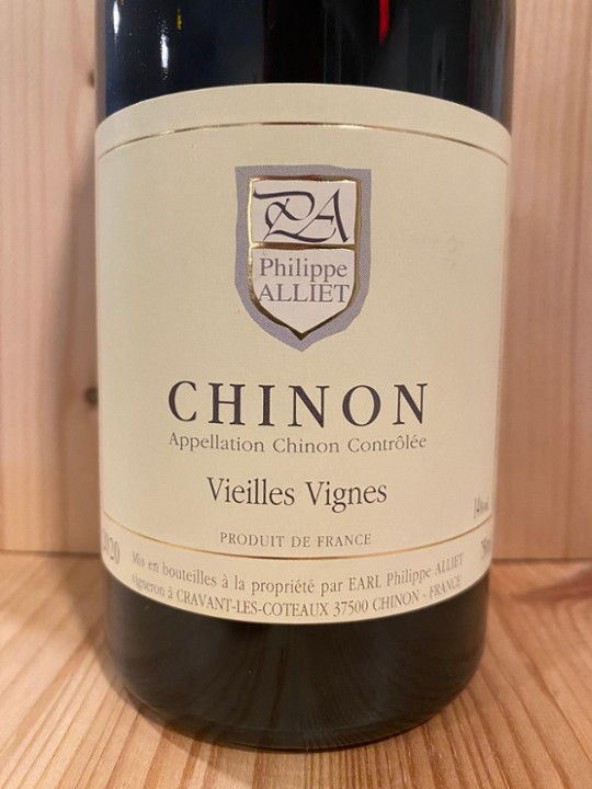 Phillipe Alliet "Vielles Vignes" Chinon 2020: Loire Valley, France