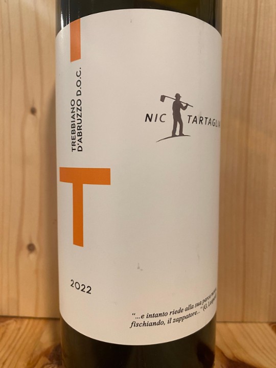 Nic Tartaglia Trebbiano D'Abruzzo 2022: Abruzzo, Italy