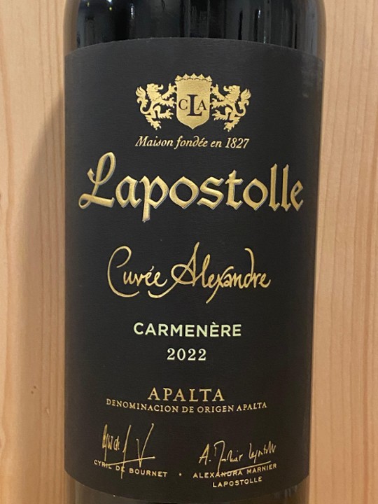 Lapostolle "Cuvèe Alexandre" Carmenère 2022: Apalta, Colchagua Valley, Chile