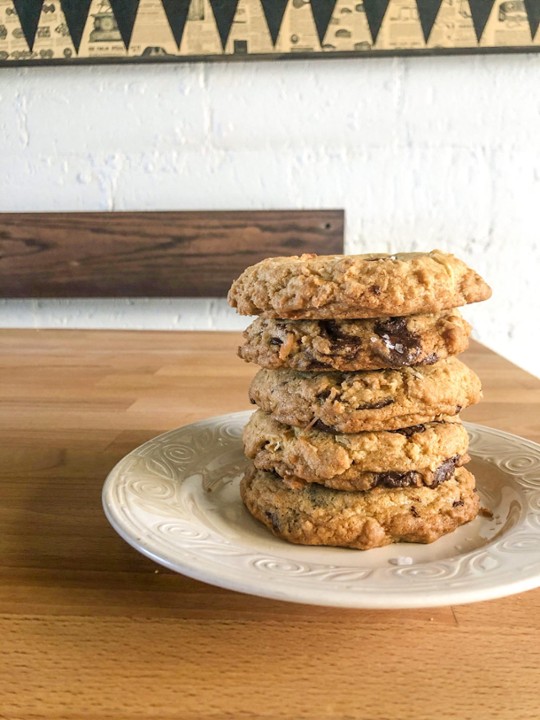 1/2 dozen large cookies