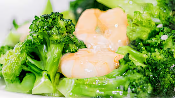 Stir-Fried Jumbo Shrimp with Broccoli 芥兰虾
