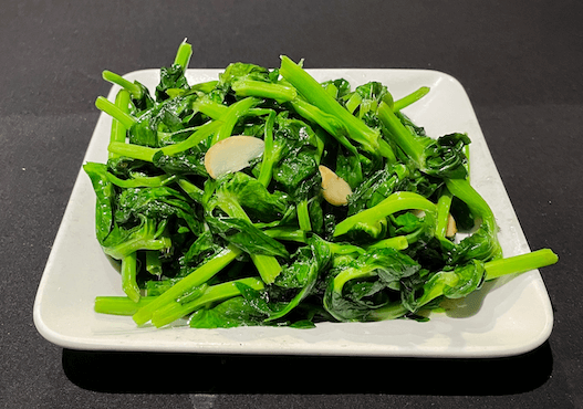 Stir-Fried Snow Pea Leaves with Garlic 蒜炒豆苗