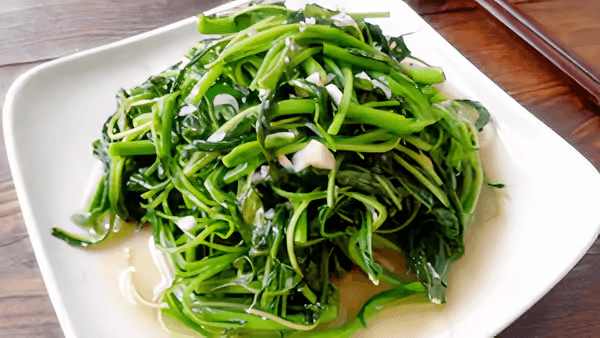 Stir-Fried Water Spinach W. Garlic 蒜炒空心菜