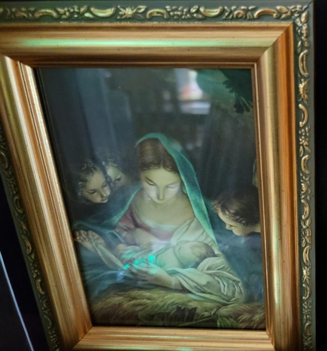 5 5/8x 7 1/8" Madonna and Child in Antique Gold Frame under Glass