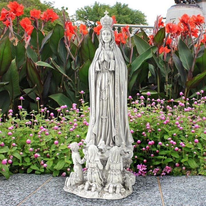 32" Our Lady of Fatima with Children (grey)