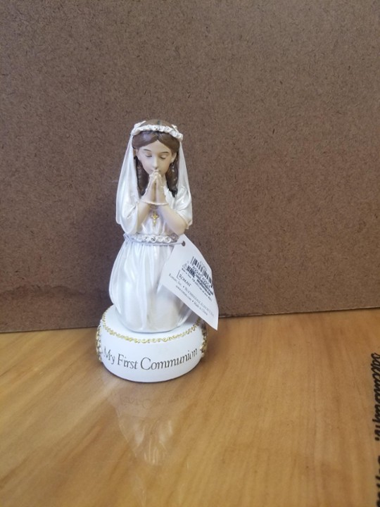 First Communion Kneeling Girl 5.5"