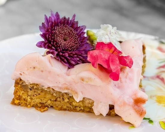 (V) Hazelnut Rose Cake GF