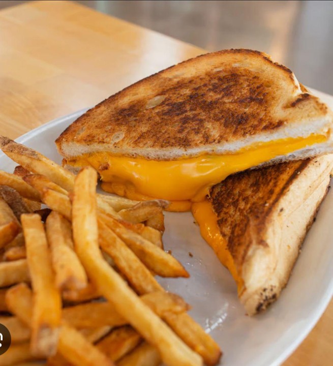KIDS GRILLED CHEESE & FRIES