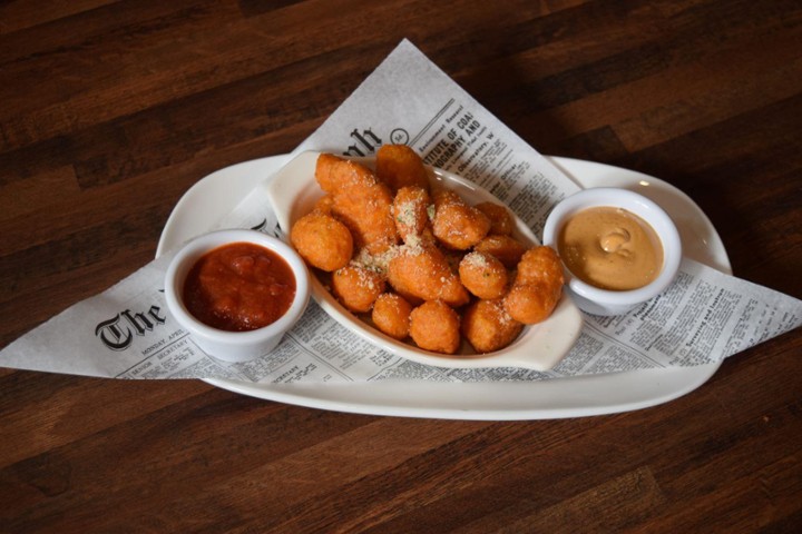 LEINIE'S BATTERED CHEESE CURDS