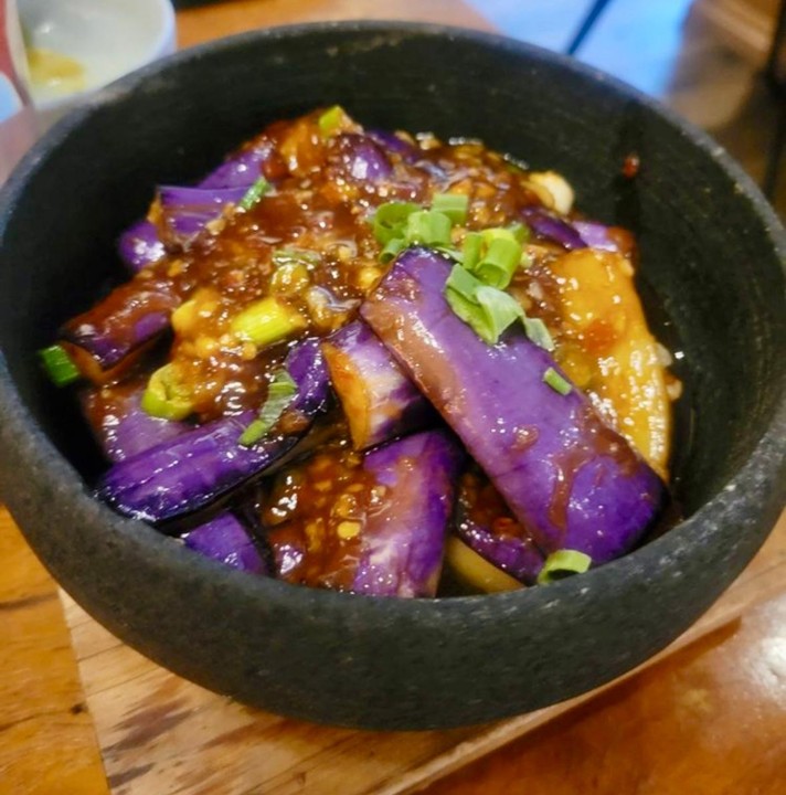 Sweet and Sour Eggplant Strip in Casserole🌶️ 鱼香石锅茄条