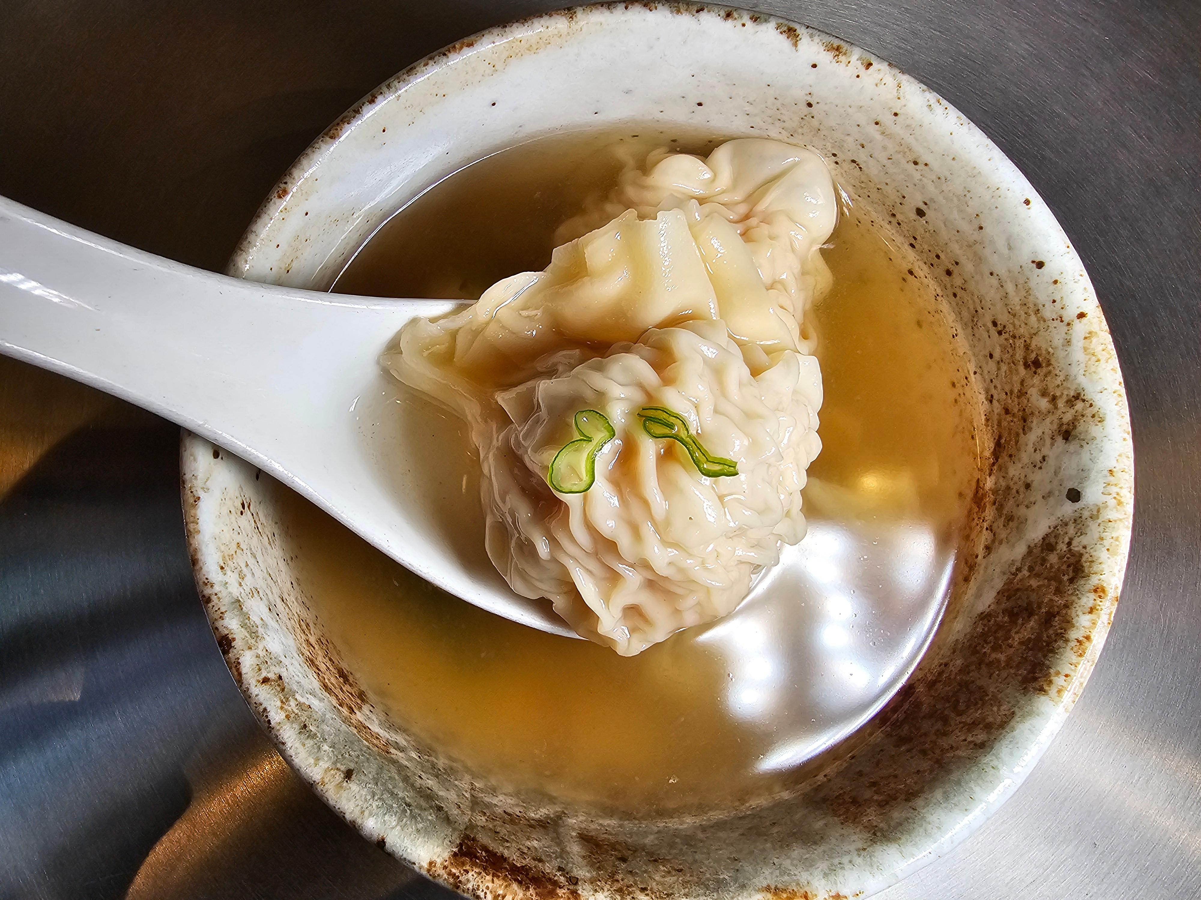 HK Style Wonton Soup