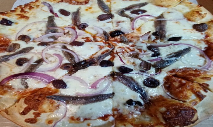 Anchovy Pizza