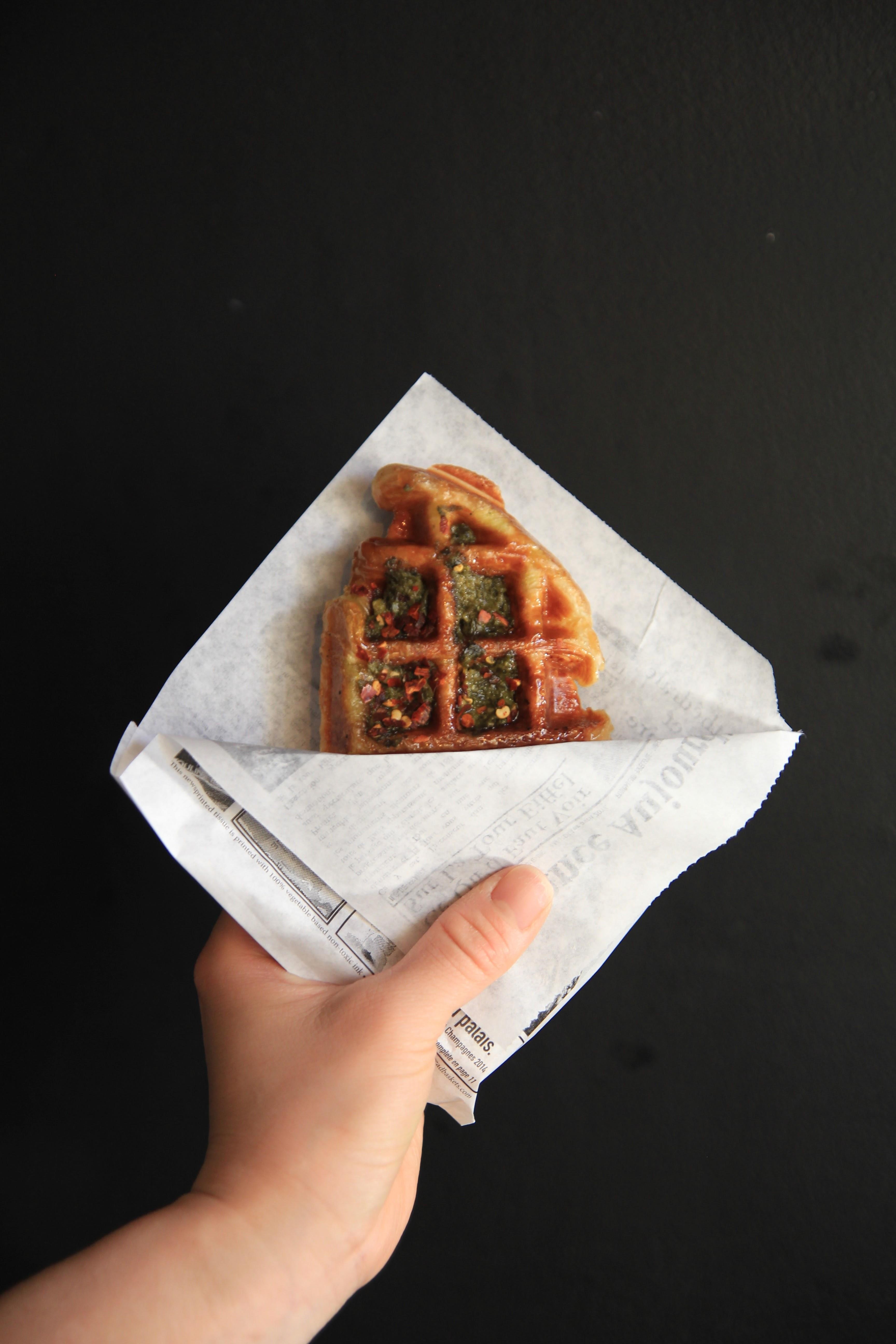 The Zio 352 B Ryders Lane Toast