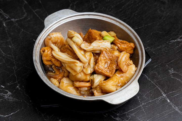 Seafood Tofu Hot Pot 海鮮豆腐煲
