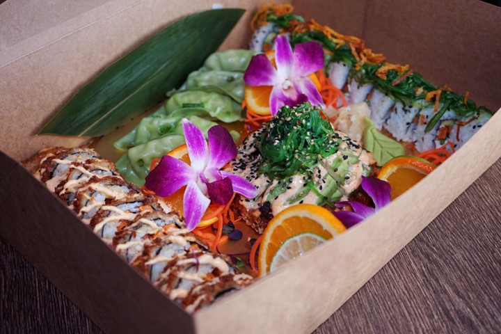 Vegan Sushi Box for 3 (V)
