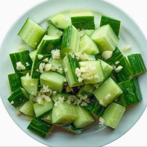 1.凉拌黄瓜 Cucumber Salad