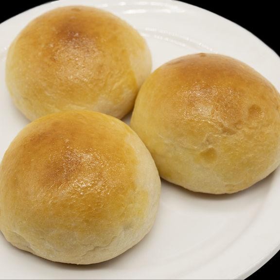 D2.焗叉烧包 Baked BBQ Pork Bun