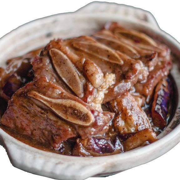 67.黑椒茄子牛仔骨 Black Pepper Braised Beef Short Ribs w/ Egg plant