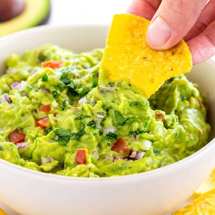 GUACAMOLE & CHIPS