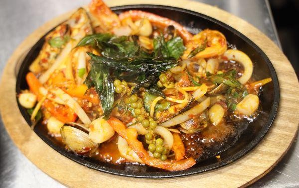 Sizzling Seafood