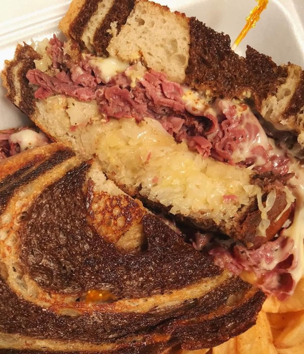 49  NY Corned Beef Reuben