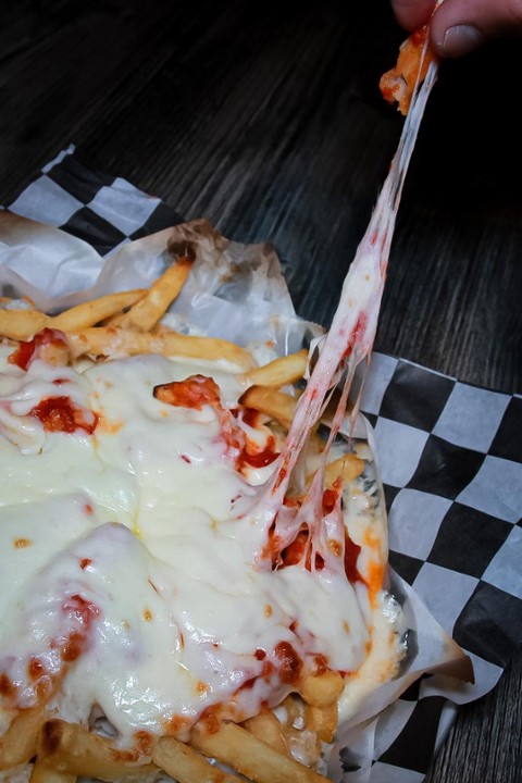 Bed Of Fries Mozzarella Fella