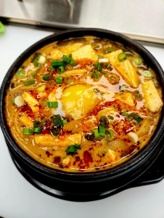 Seafood Soft Tofu Stew (Haemul Sundubu Jjigae)