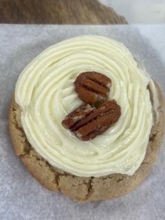 Snickerdoodle top with cream cheese& Pecan