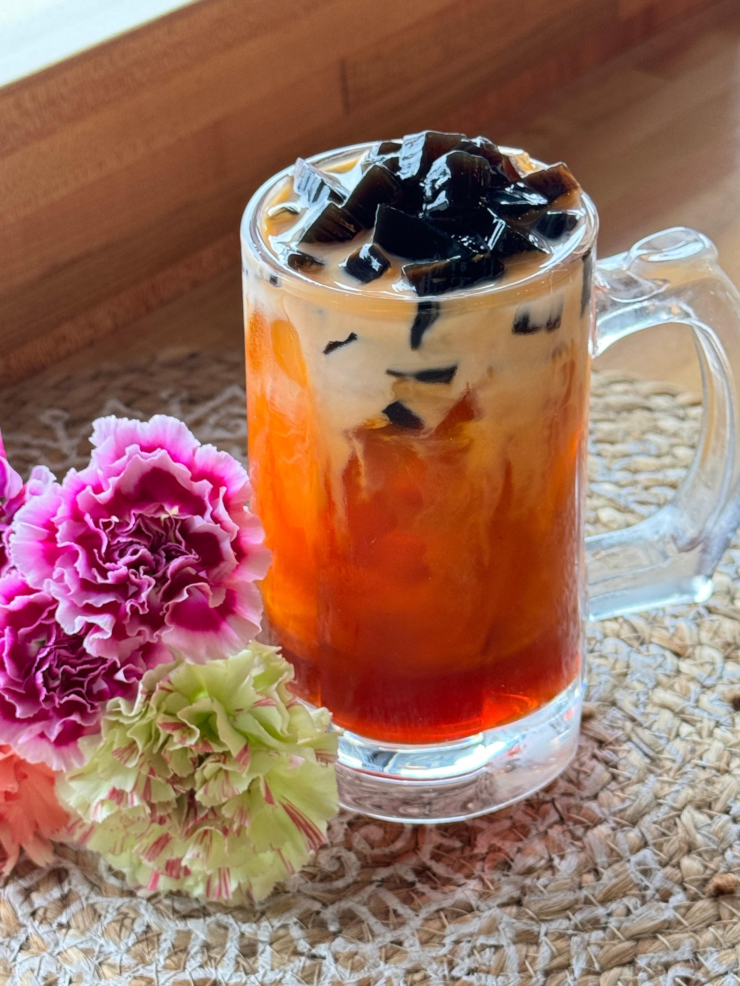 Thai Iced Tea with Grass Jelly