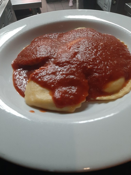 Cheese Ravioli with Marinara