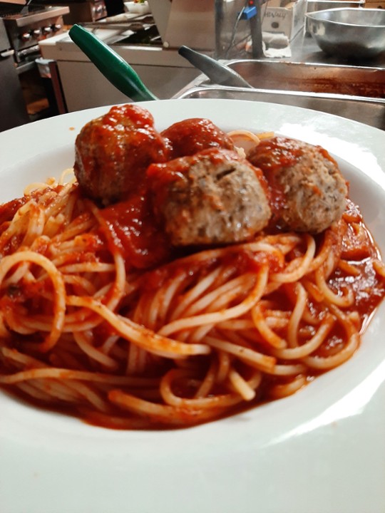 Spaghetti with Meat Balls (2)