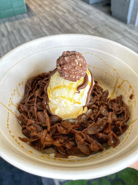 Chocolate Pasta Sundae