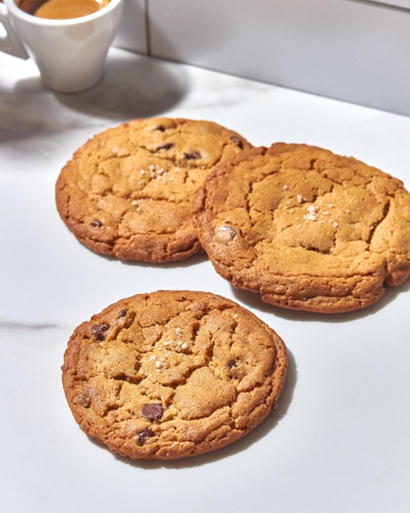 Salted Peanut and Chocolate Cookies (4 pack)