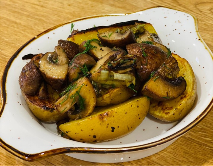 Baked potatoes with mushrooms
