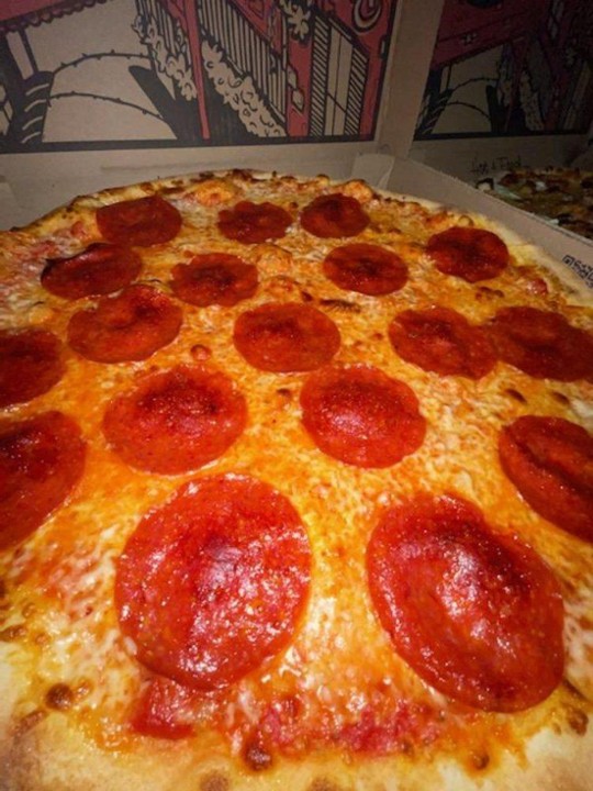 Pepperoni pizza