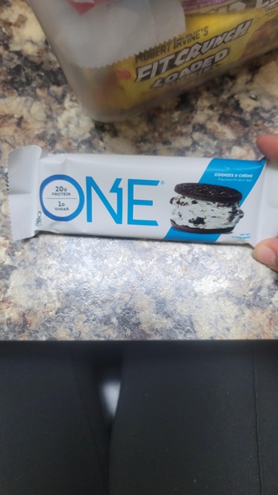 ONE Cookies & CrÃ©me Flavored Protein Bar, 2.12 Oz