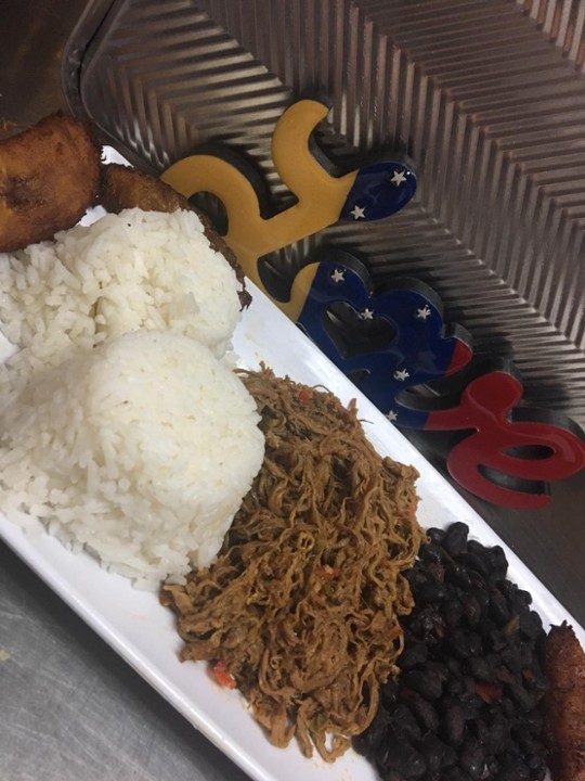 Pabellon Lunch