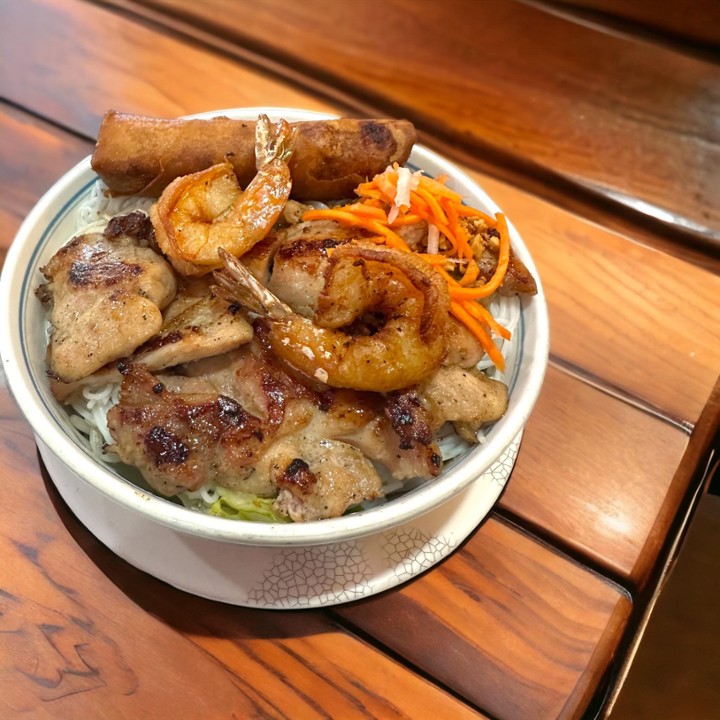 B10 Grilled marinated chicken, shrimp and eggroll