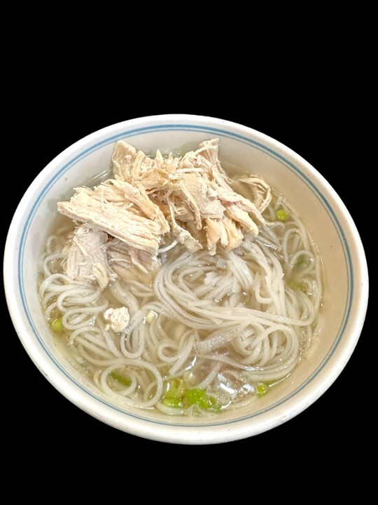 P16 Chicken Pho (Large)