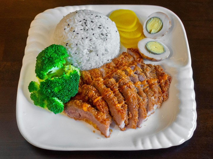 Japanese Style Fried Pork Over Rice 日式猪排盖饭