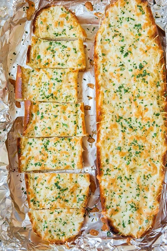 Garlic Bread w/cheese