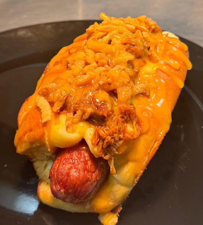 Pulled Pork Mac Dog