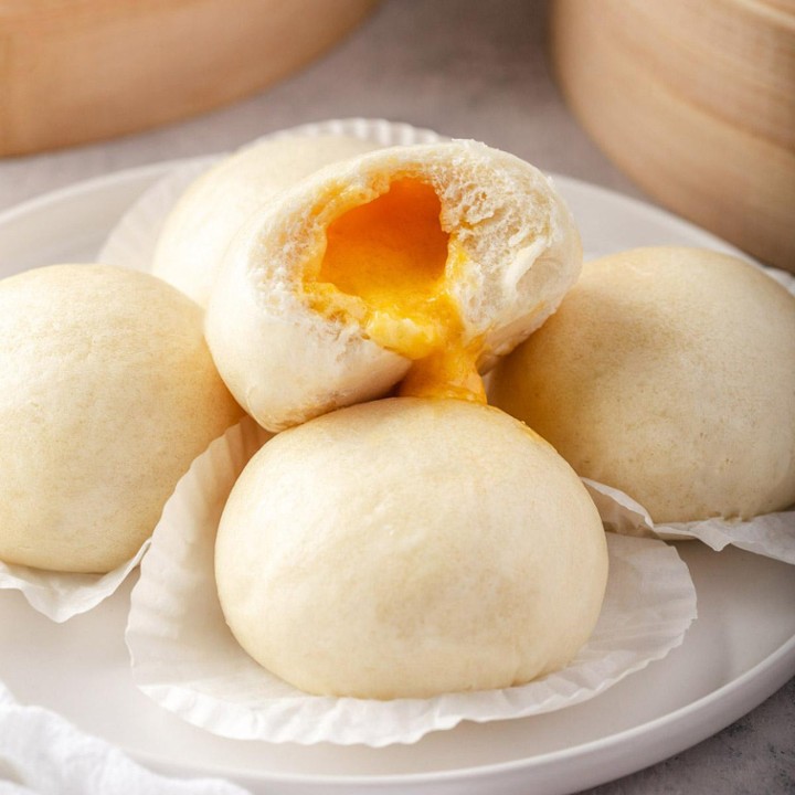 Salted Egg Yolk Lava Buns (3 pcs) 咸蛋黃流沙包