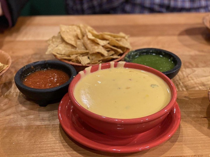 Queso Dip (large)