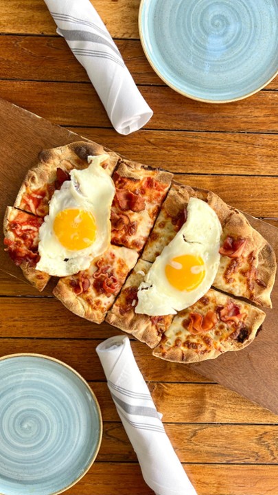 Breakfast Pizza