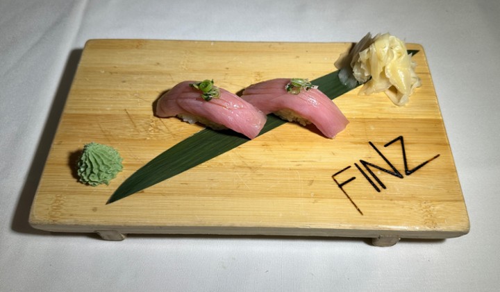 NIGIRI YELLOW TAIL 2PC