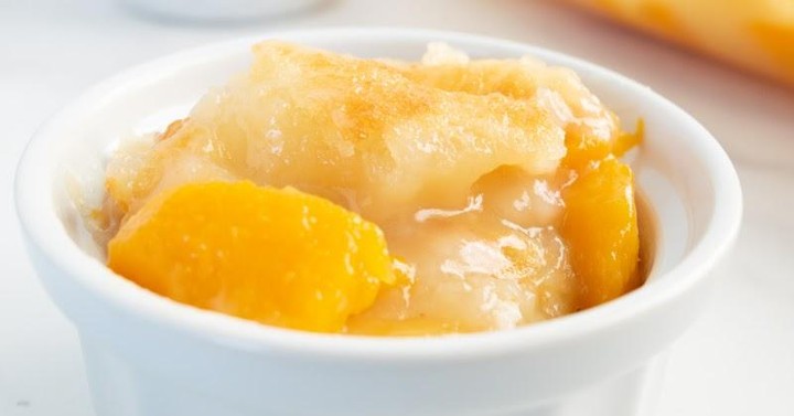 Homeade Southern Style Peach Cobbler