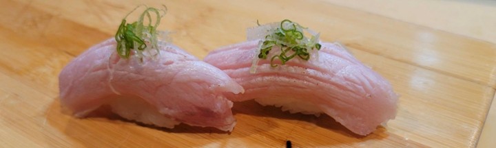 NIGIRI YELLOWTAIL